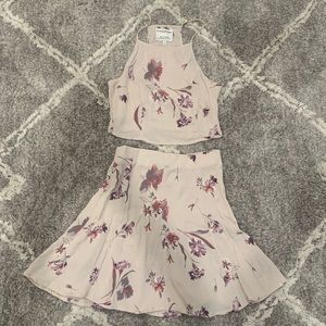 Privacy Please set in light pink floral- Size S